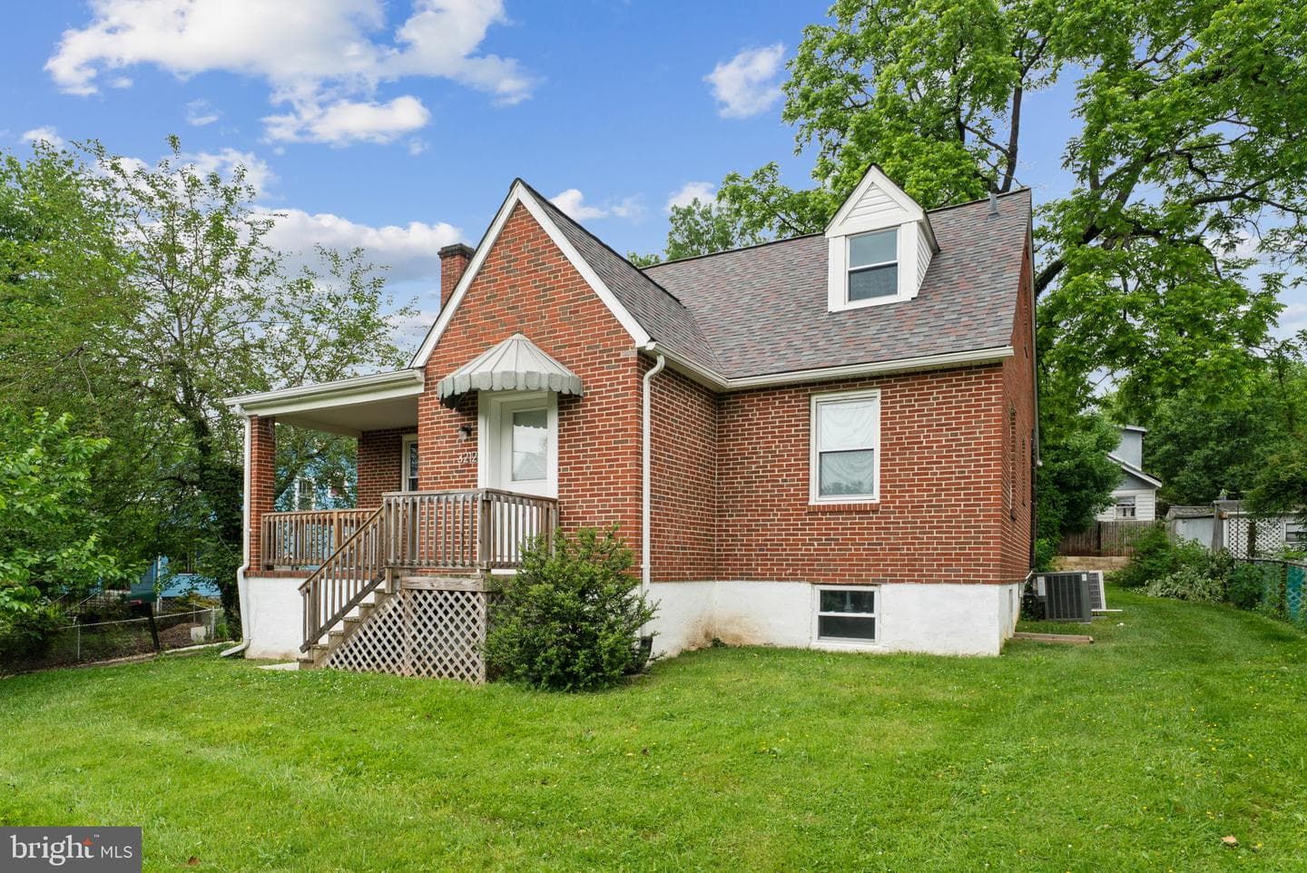 3212 Hamilton Avenue photo 2