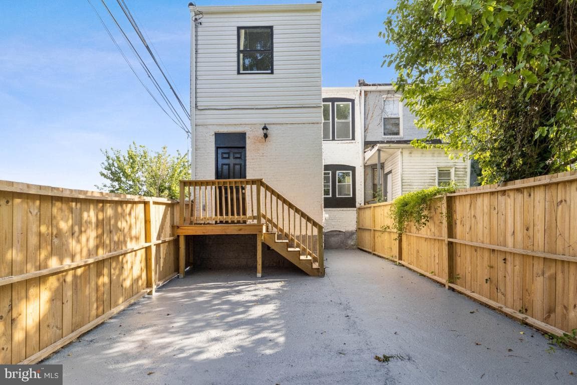 4701 Beaufort Avenue photo 19