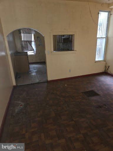 2020 Hollins Street photo 2