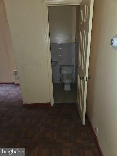 2020 Hollins Street photo 3