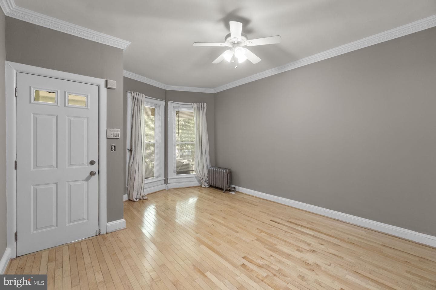 3446 Roland Avenue photo 10