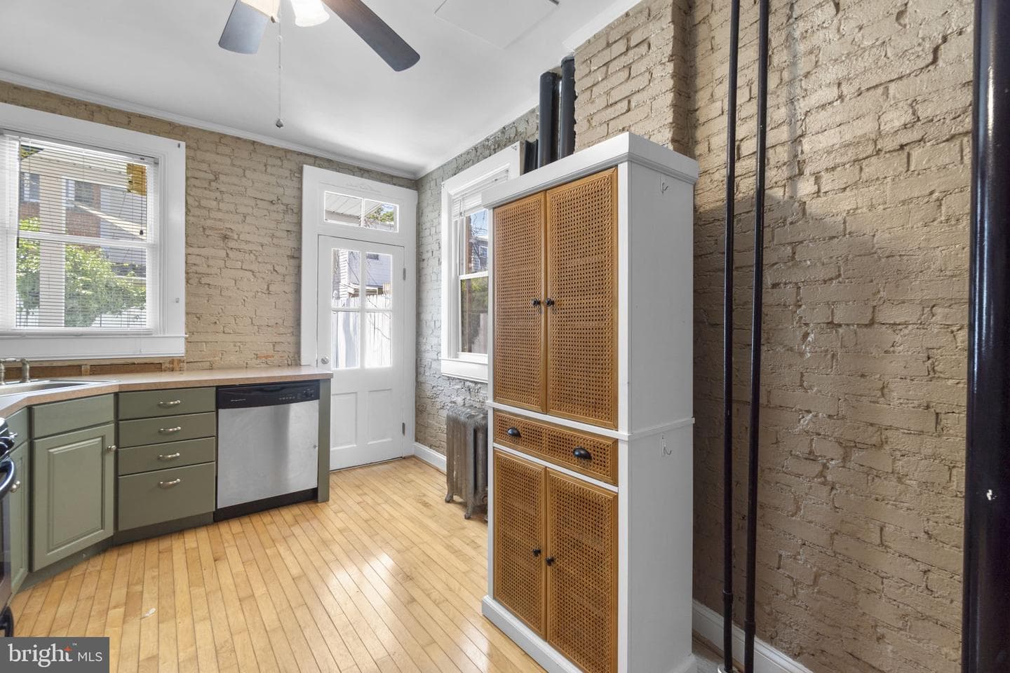 3446 Roland Avenue photo 15
