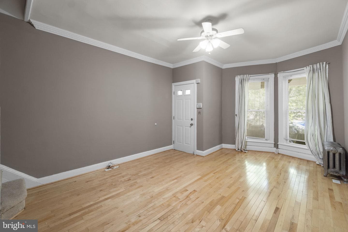 3446 Roland Avenue photo 4
