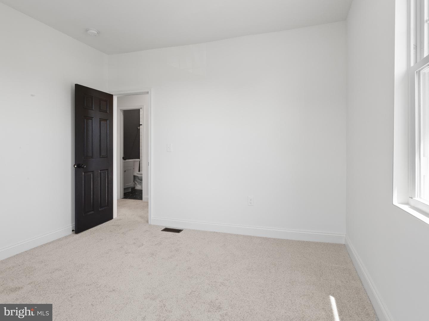 4514 Mainfield Avenue photo 28
