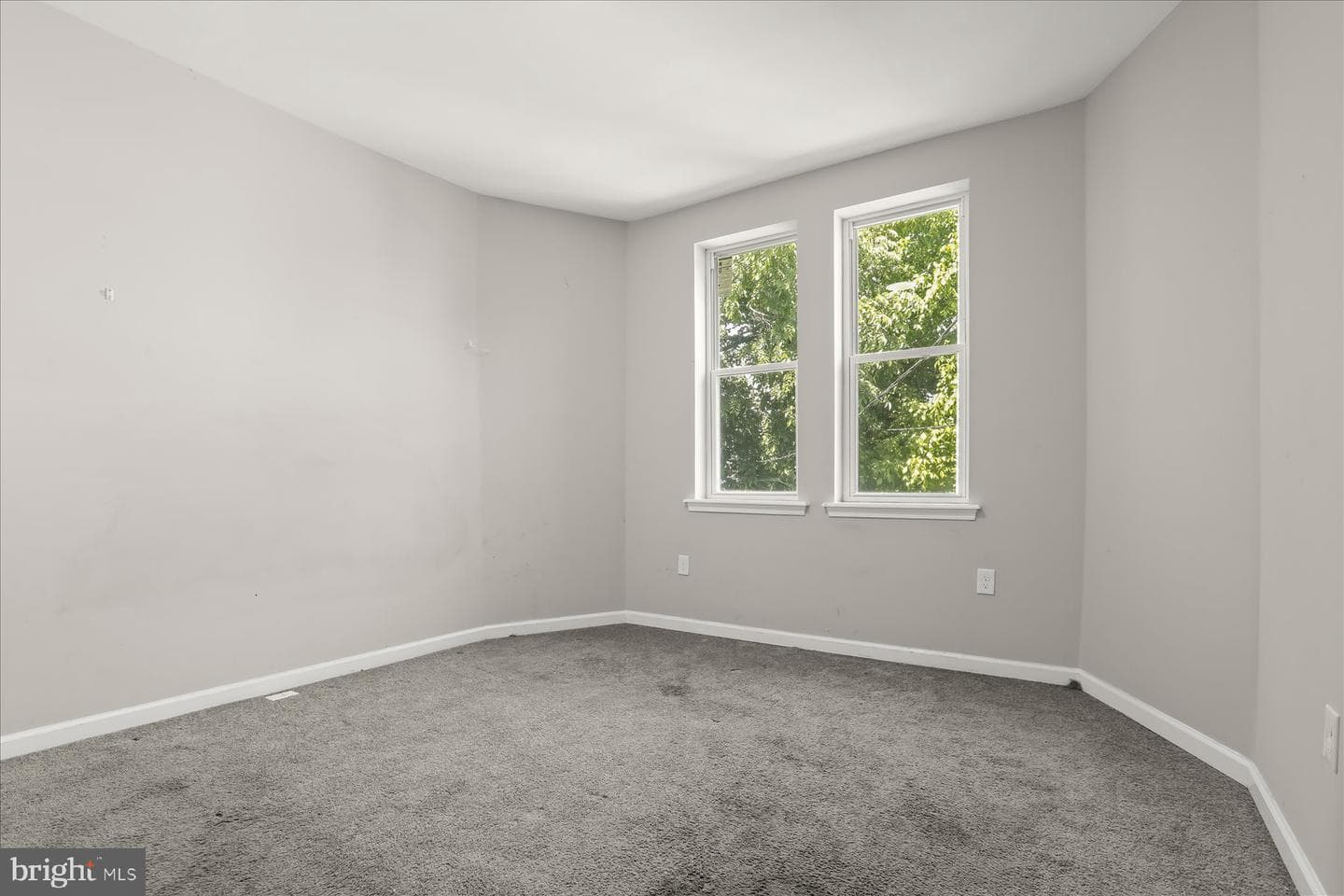 2424 Liberty Heights Avenue photo 25