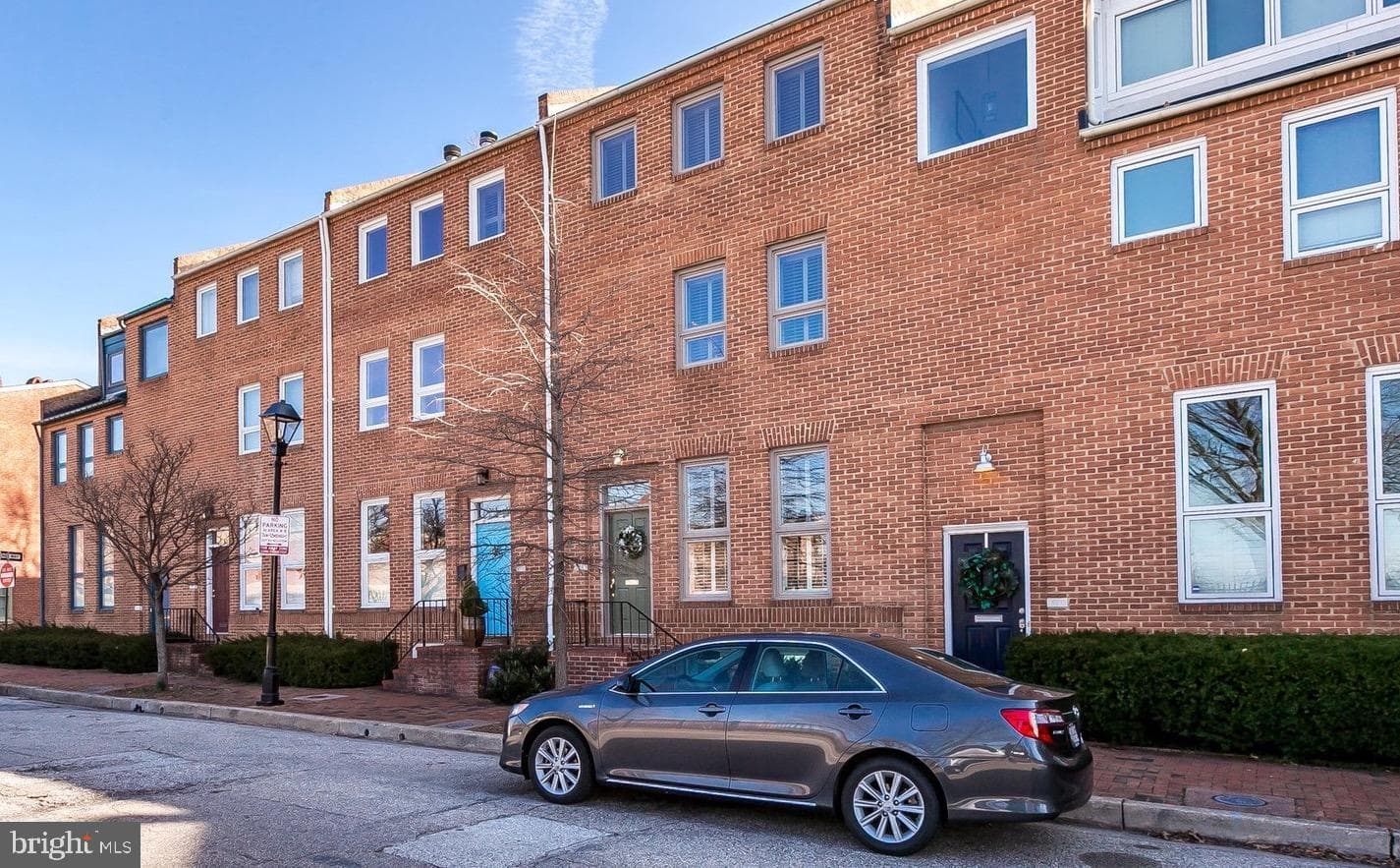619 S Sharp Street photo 50