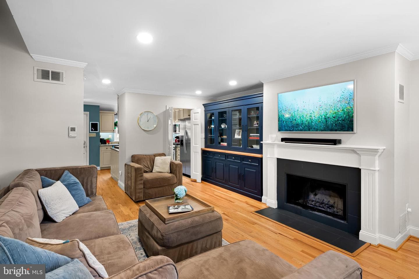 619 S Sharp Street photo 6