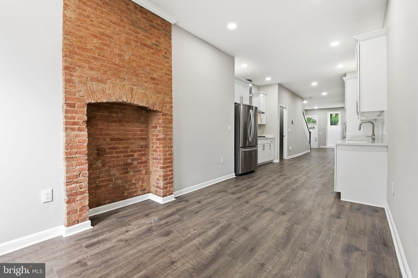1032 N Fulton Avenue photo 12