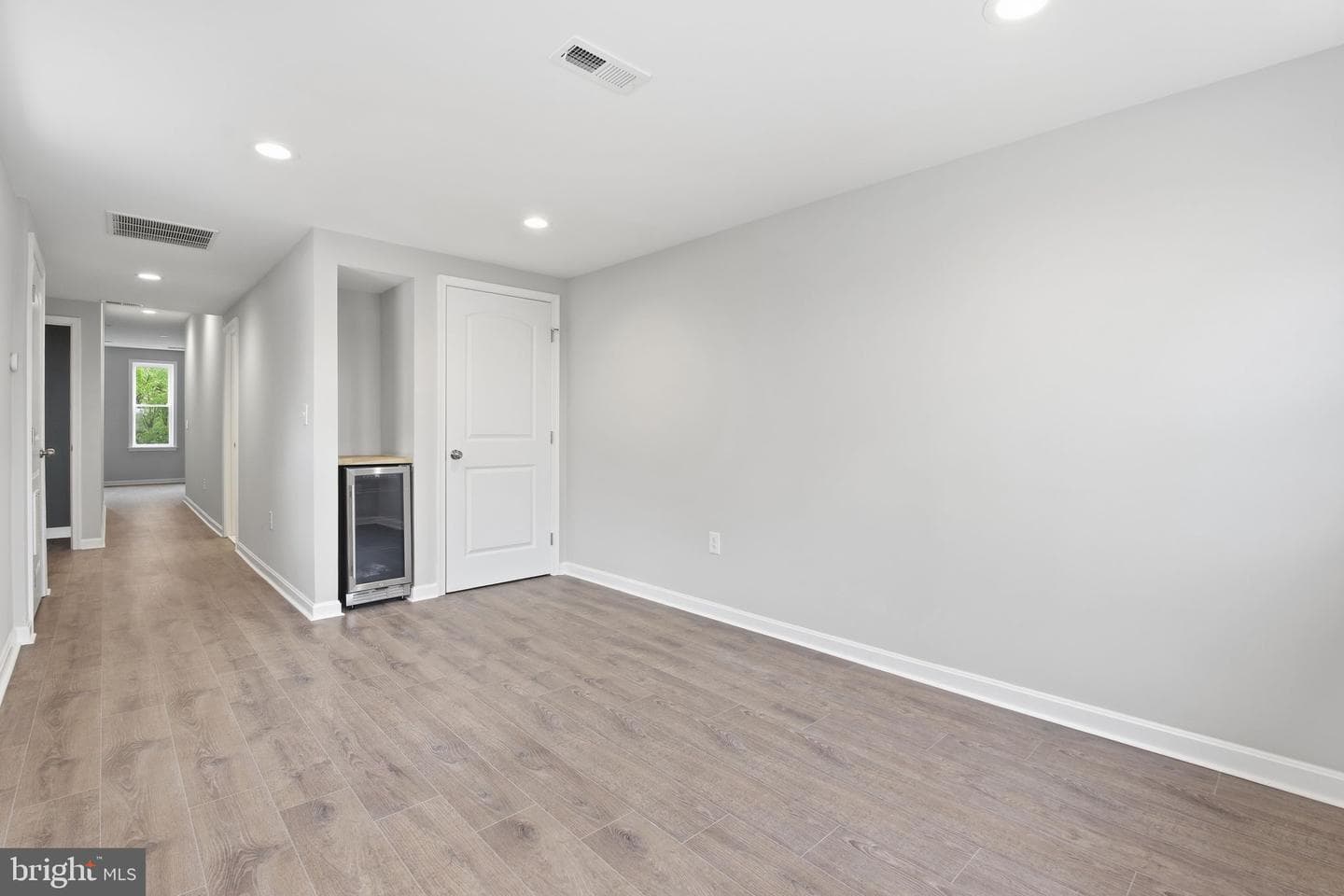 1032 N Fulton Avenue photo 28