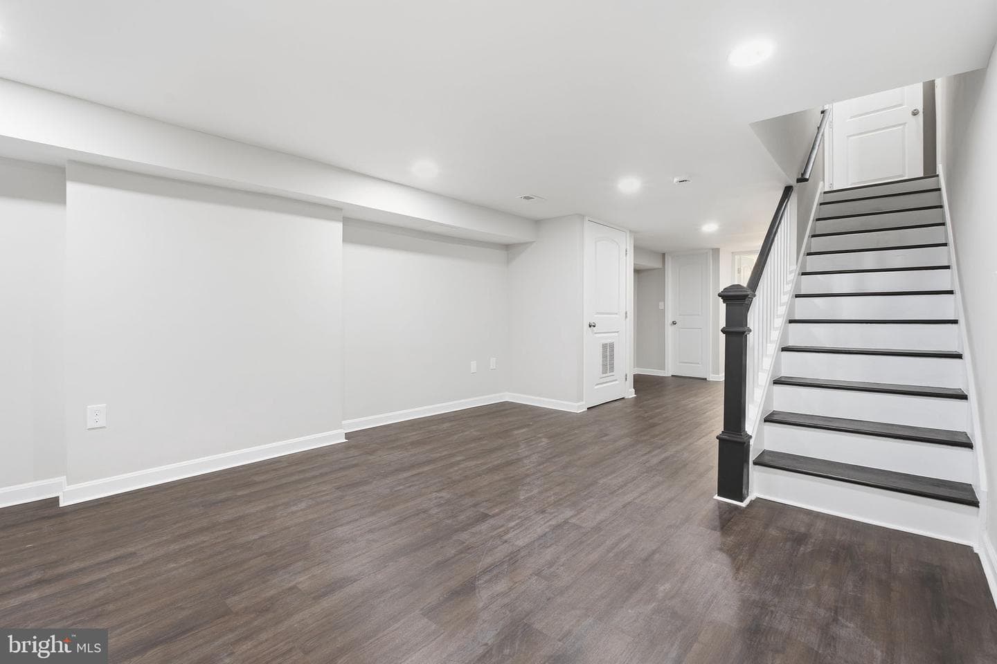 1032 N Fulton Avenue photo 29