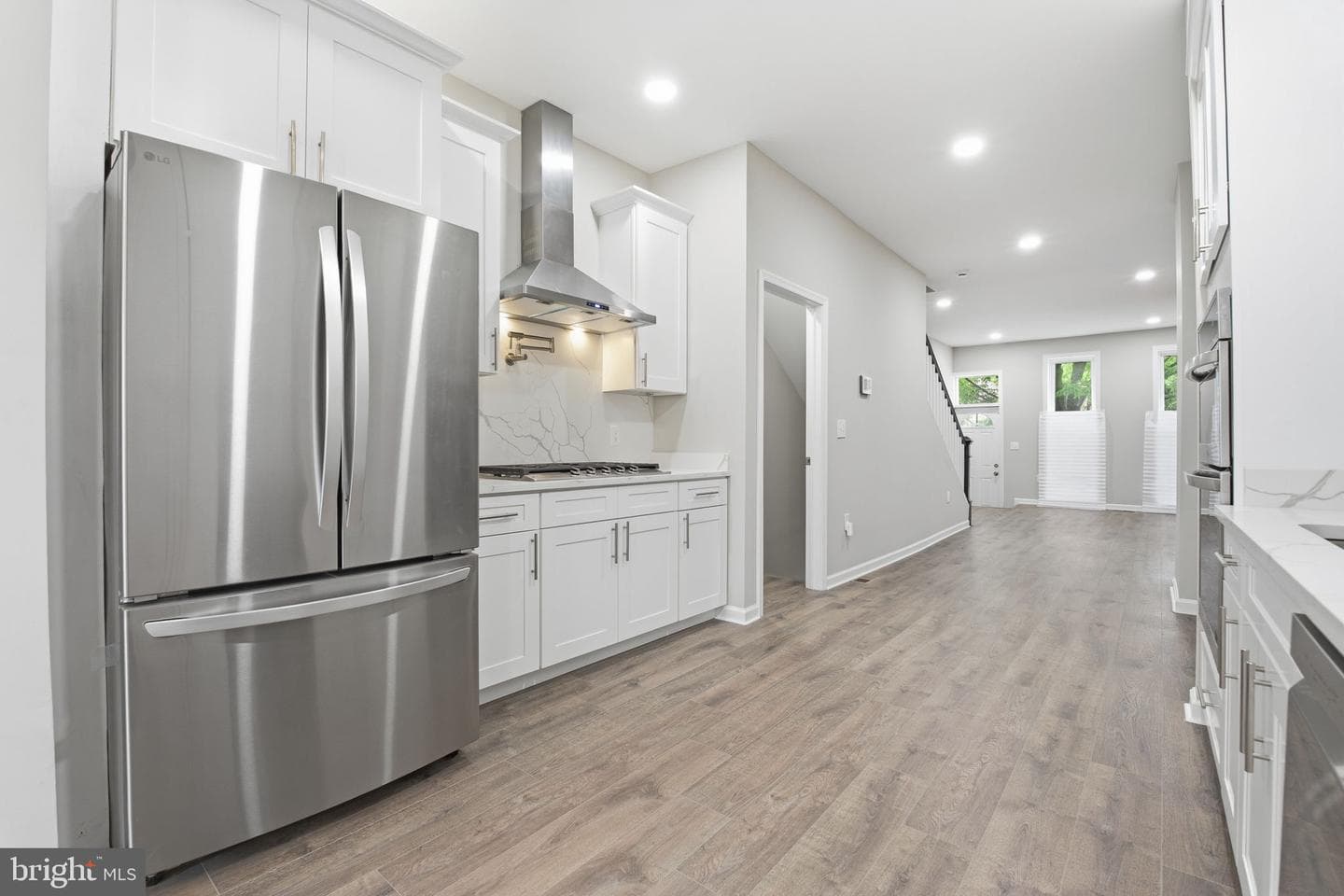 1032 N Fulton Avenue photo 8