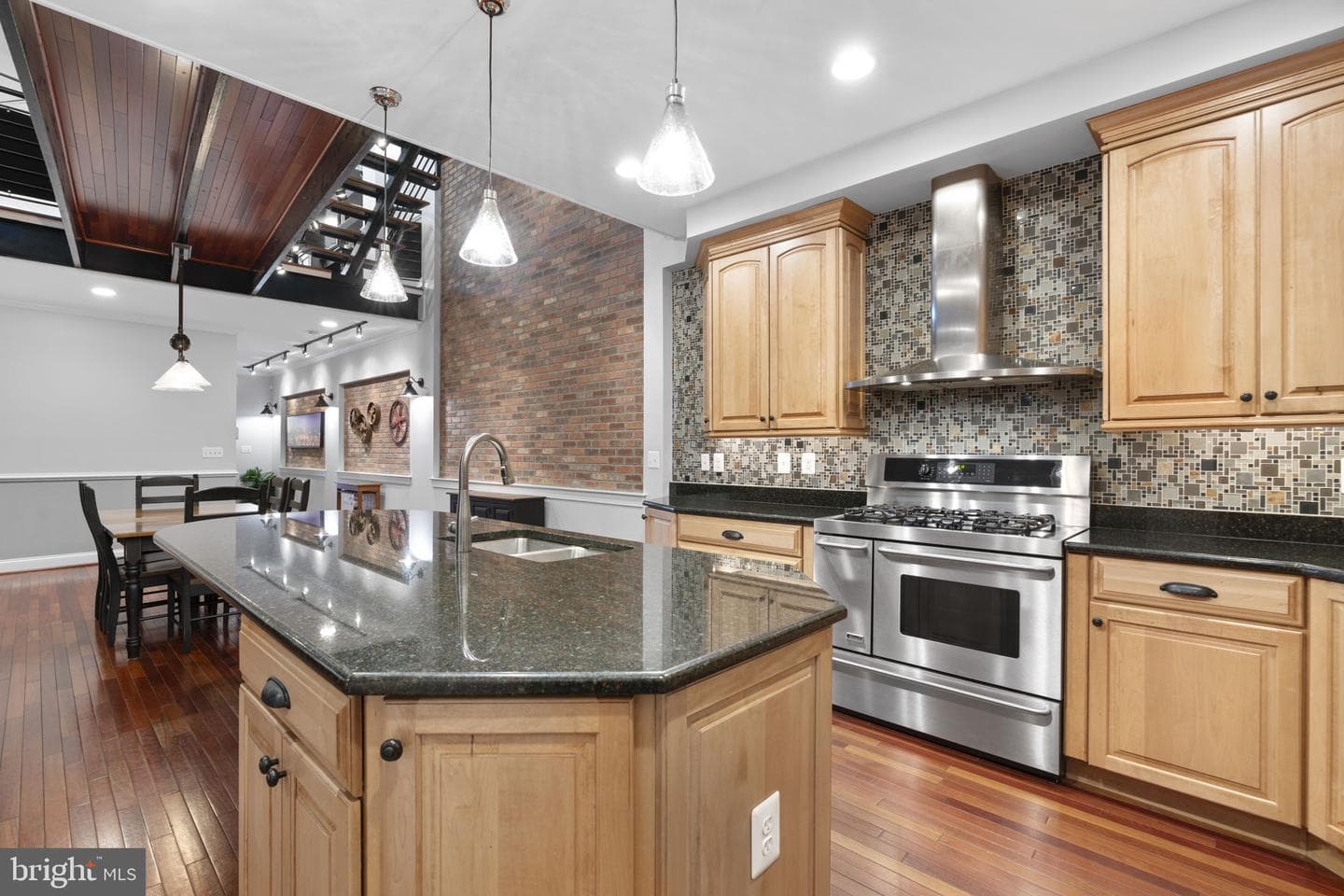 2916 Dillon Street photo 14