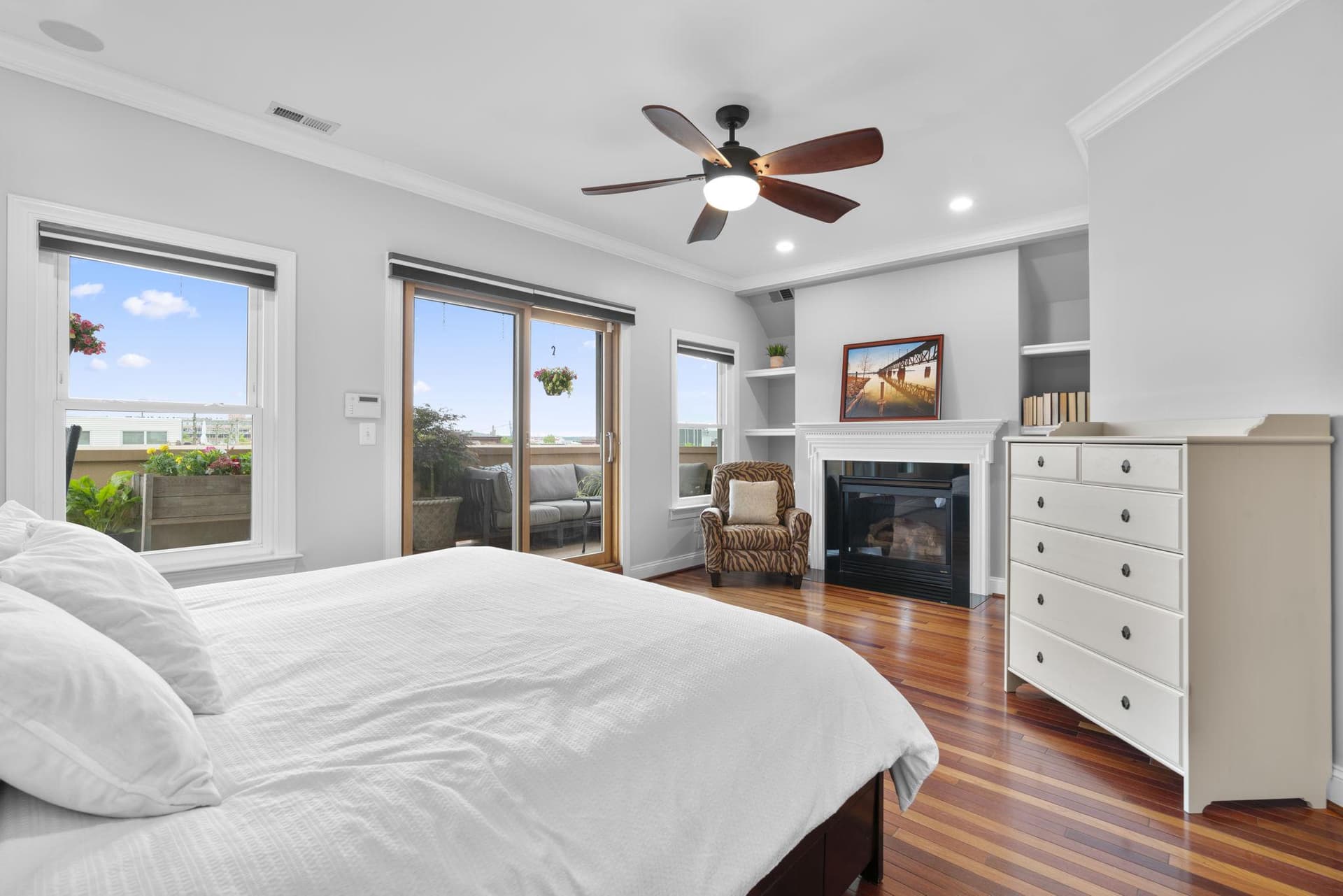 2916 Dillon Street photo 40