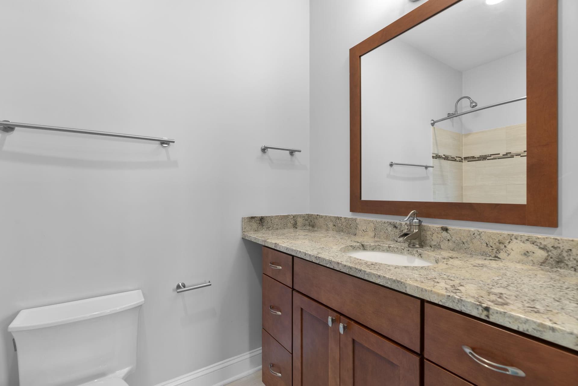 2916 Dillon Street photo 52