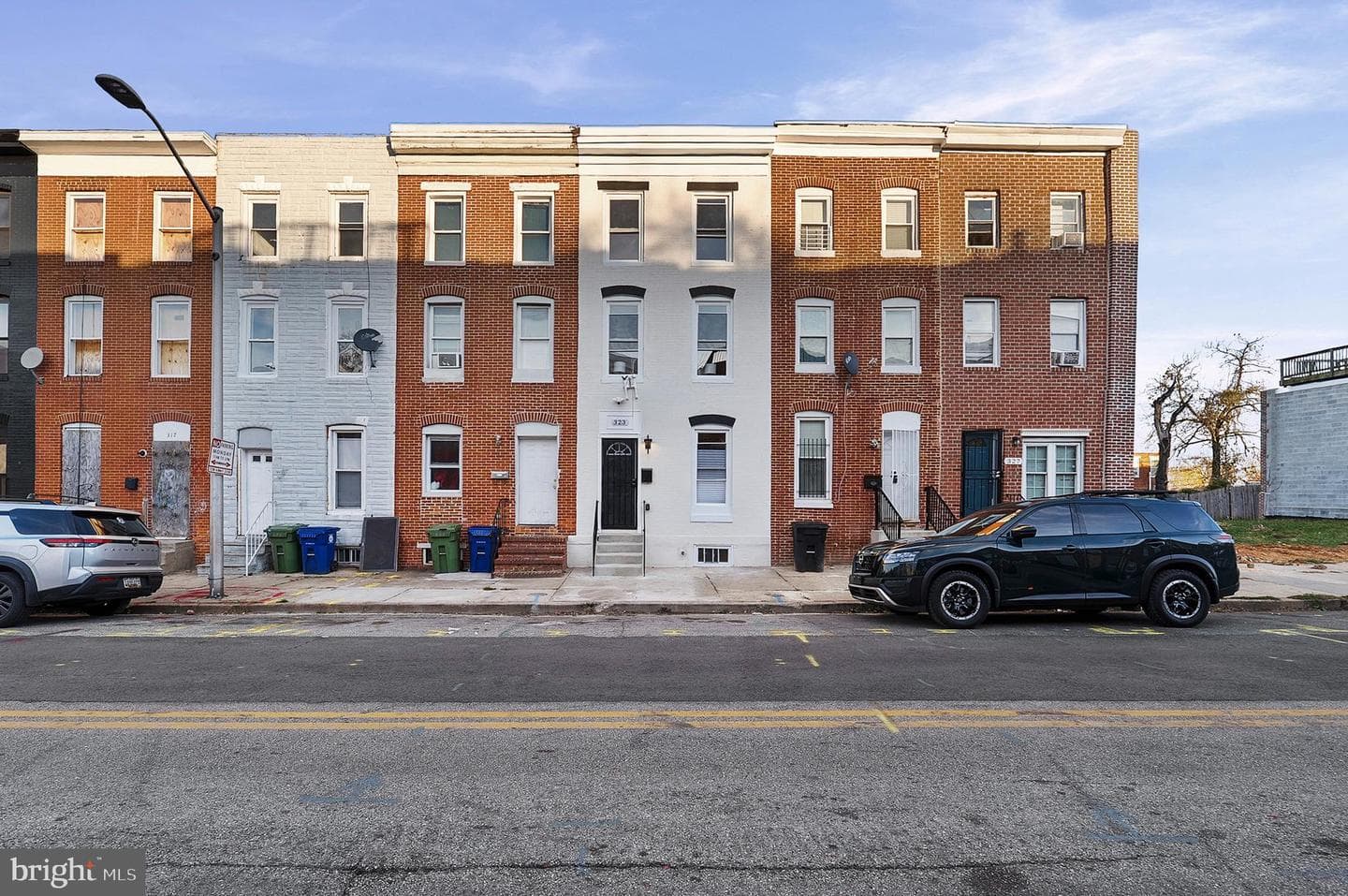 323 S Stricker Street photo 37