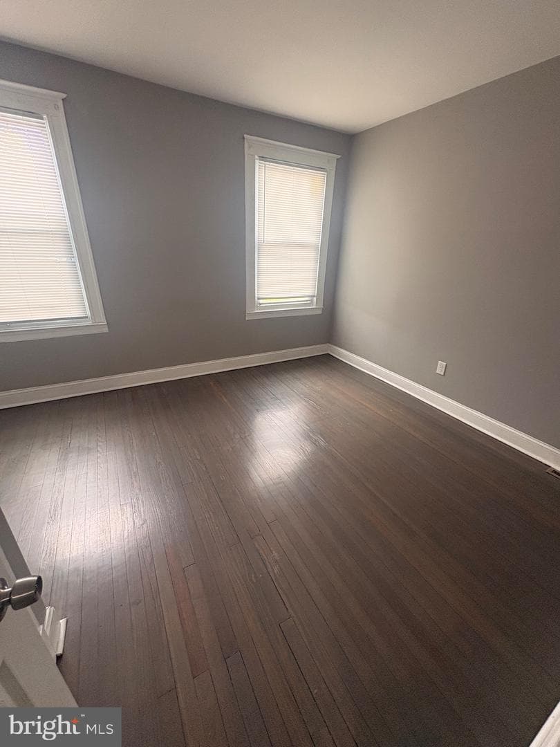 4436 Newport Avenue photo 13