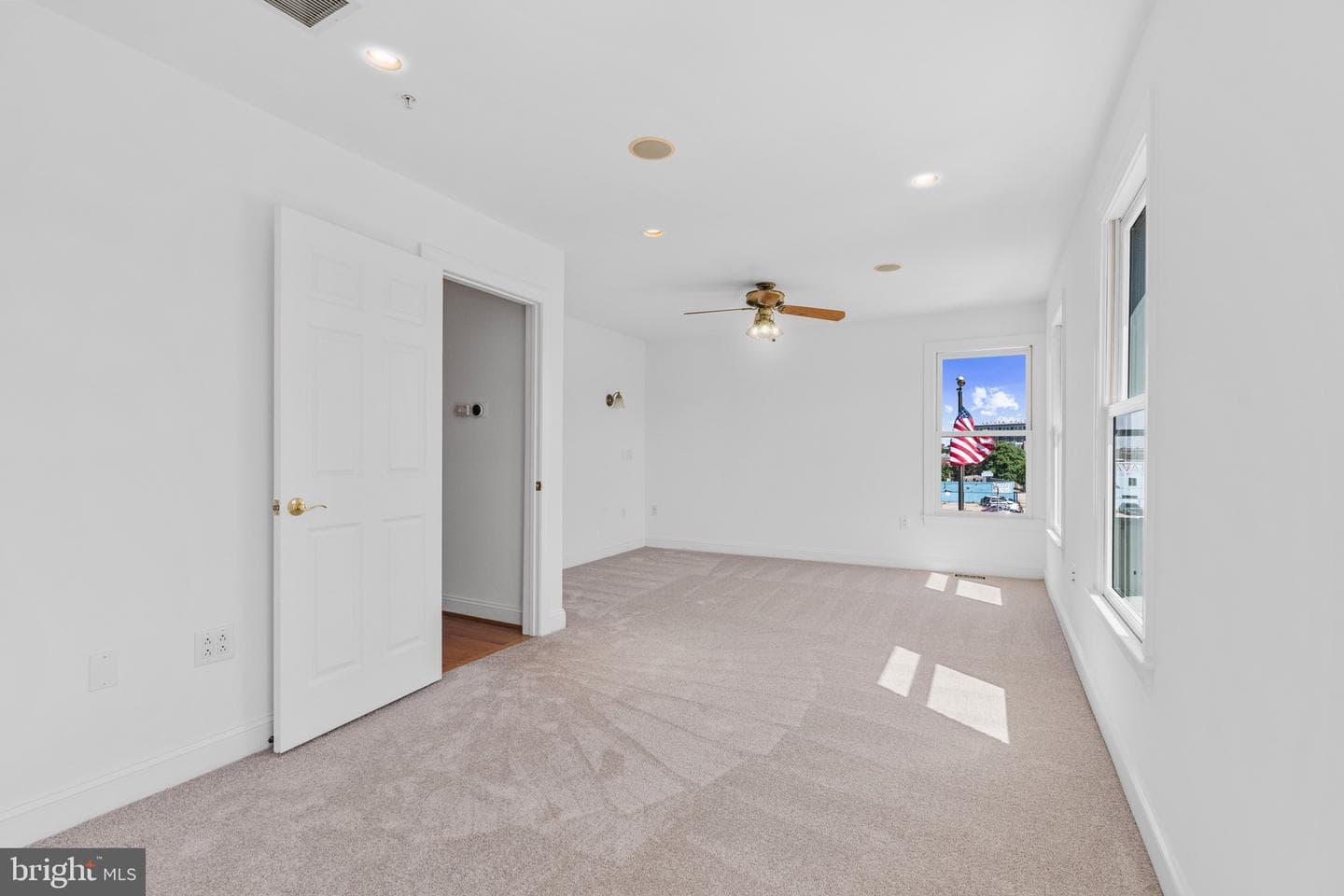 1294 Harbor Island Walk photo 19