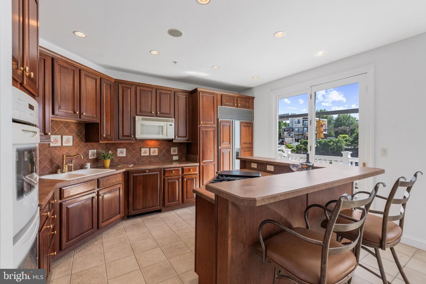 1294 Harbor Island Walk photo 8