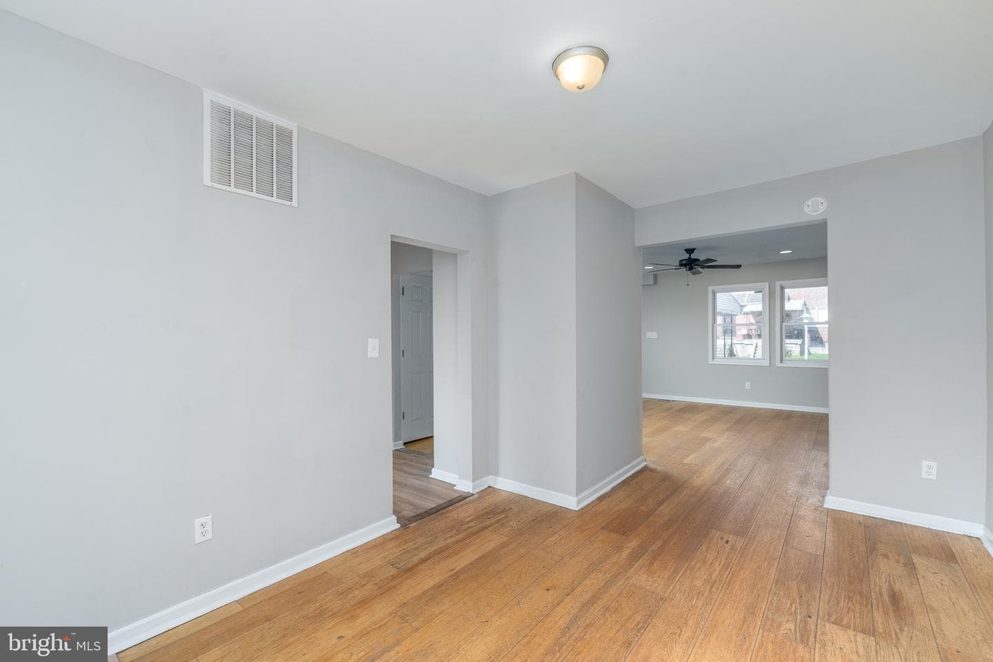 23 S Abington Avenue photo 7