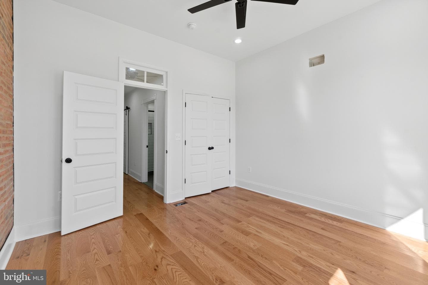 1126 E Fort Avenue photo 17