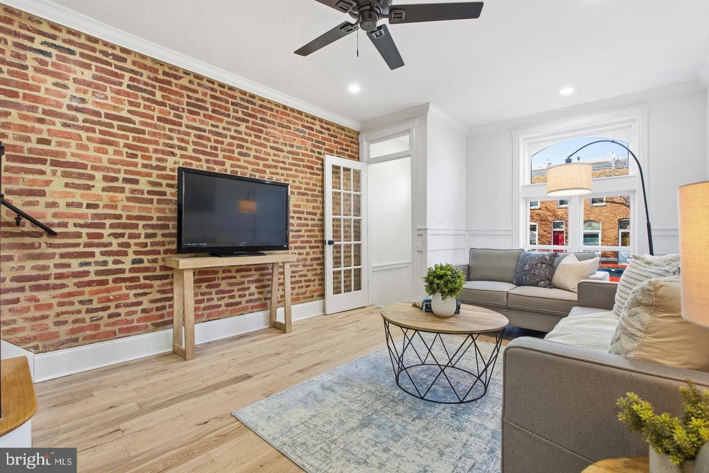 1126 E Fort Avenue, Baltimore