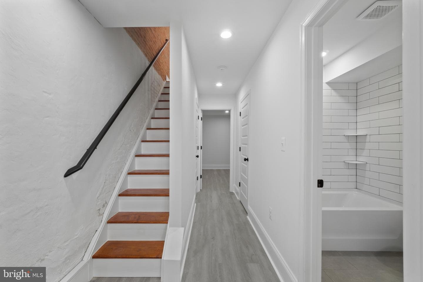 1126 E Fort Avenue photo 29
