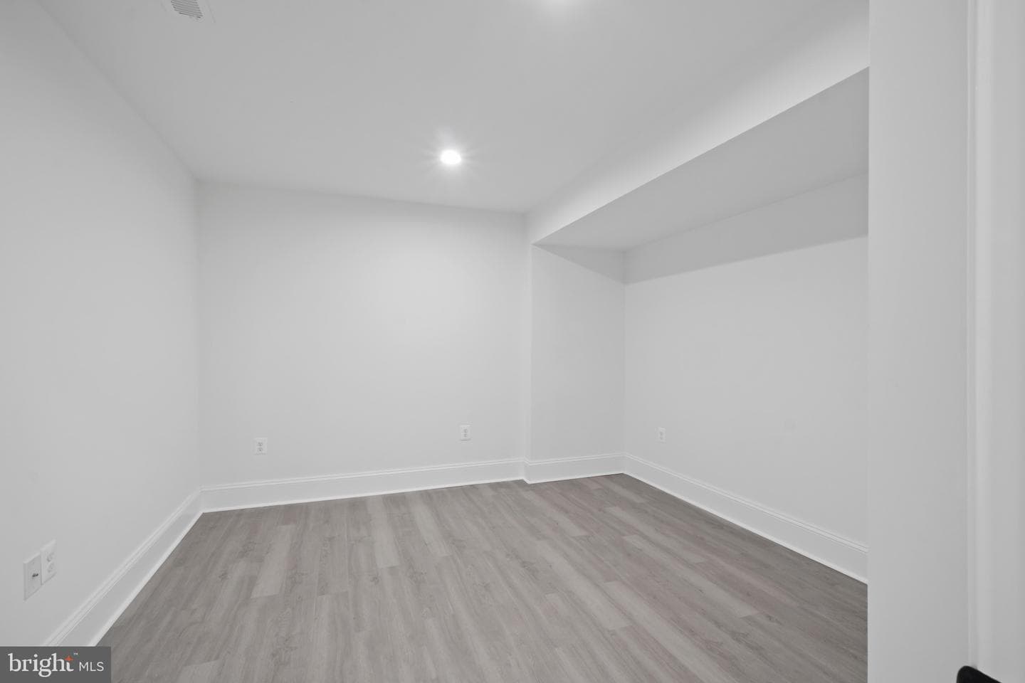 1126 E Fort Avenue photo 33