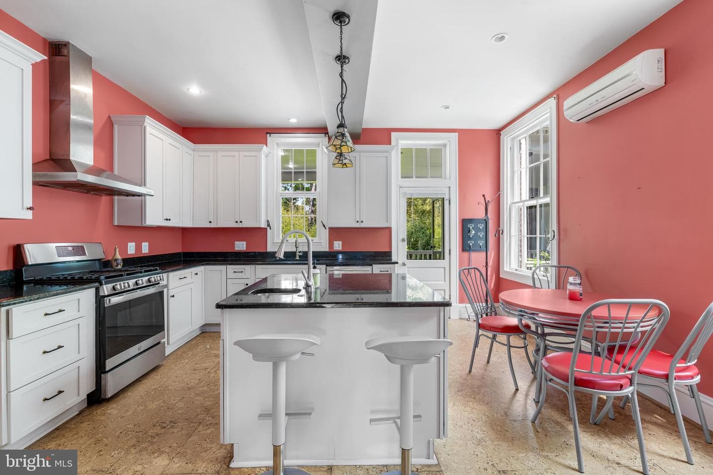 527 Nottingham Road photo 17