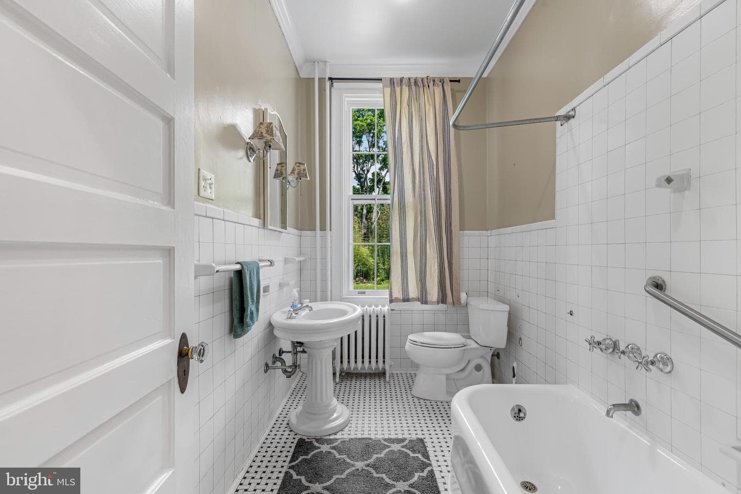 527 Nottingham Road photo 25