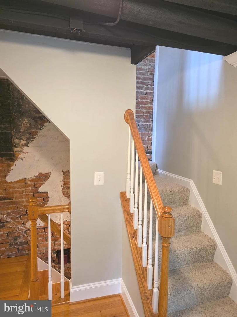 628 Warner Street photo 47