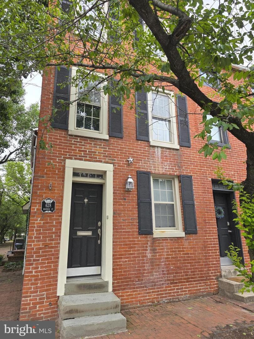 628 Warner Street photo 6