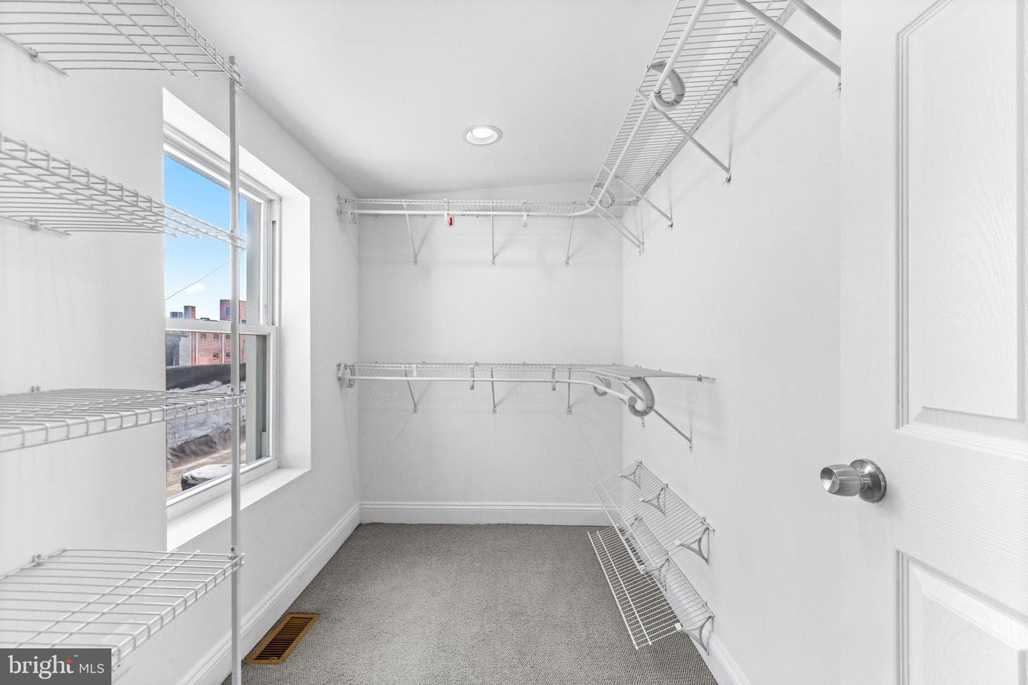 1617 Bank Street photo 29