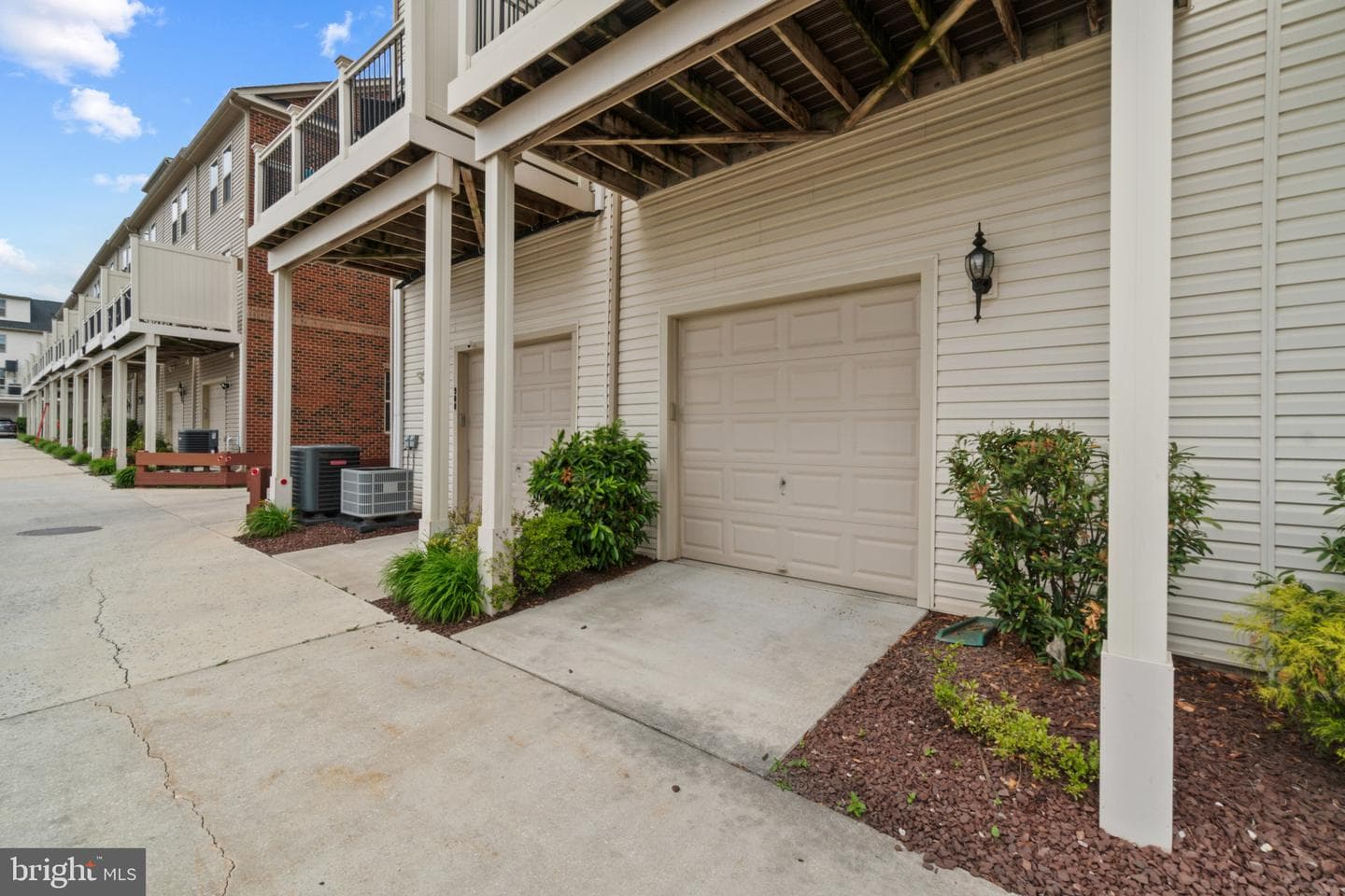 902 S Macon Street photo 33