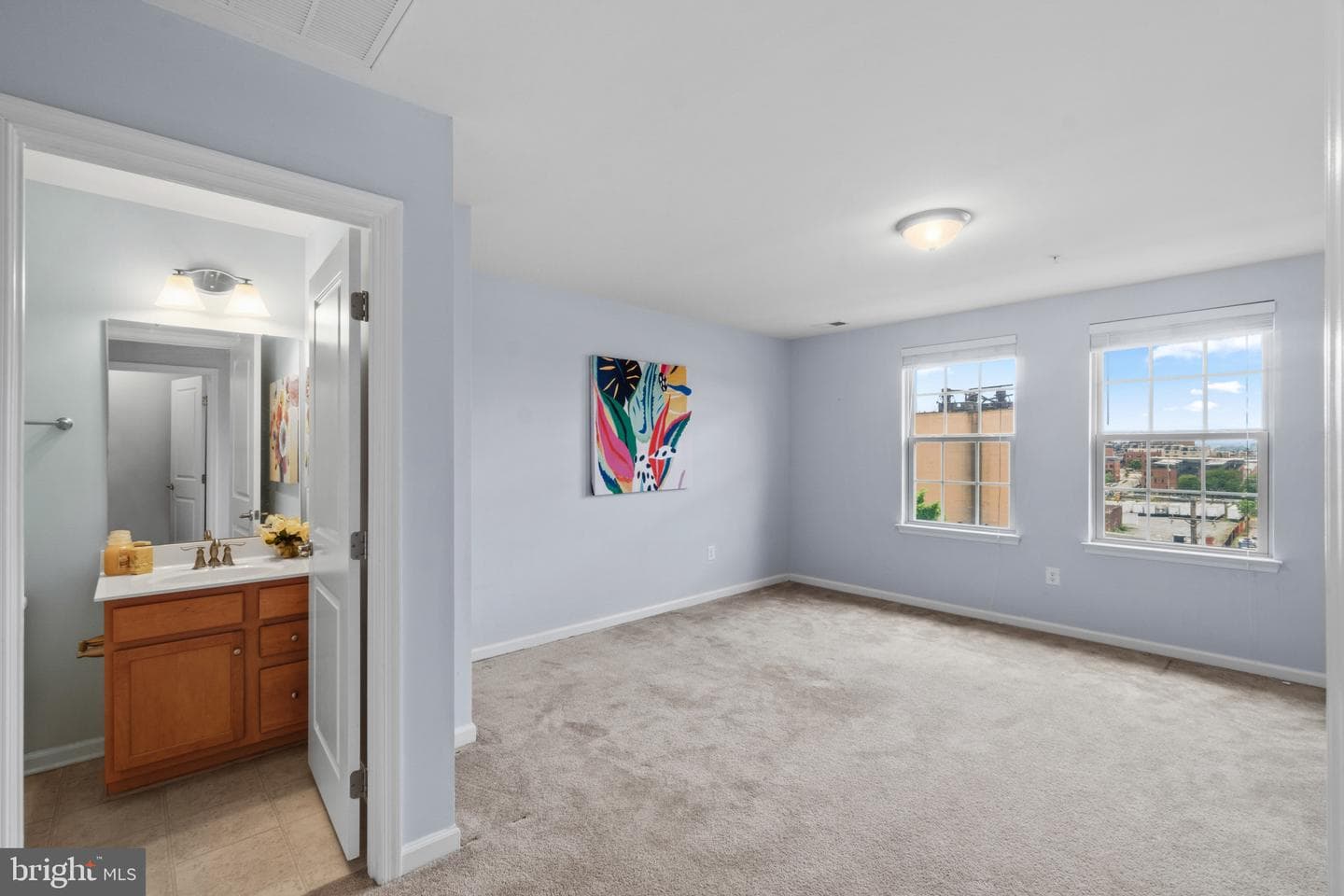 902 S Macon Street photo 8