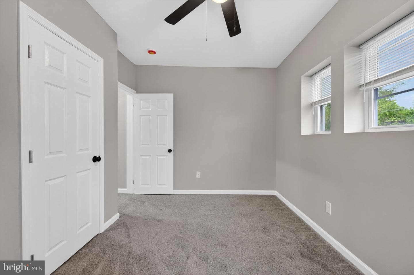 1122 Bonaparte Avenue photo 11