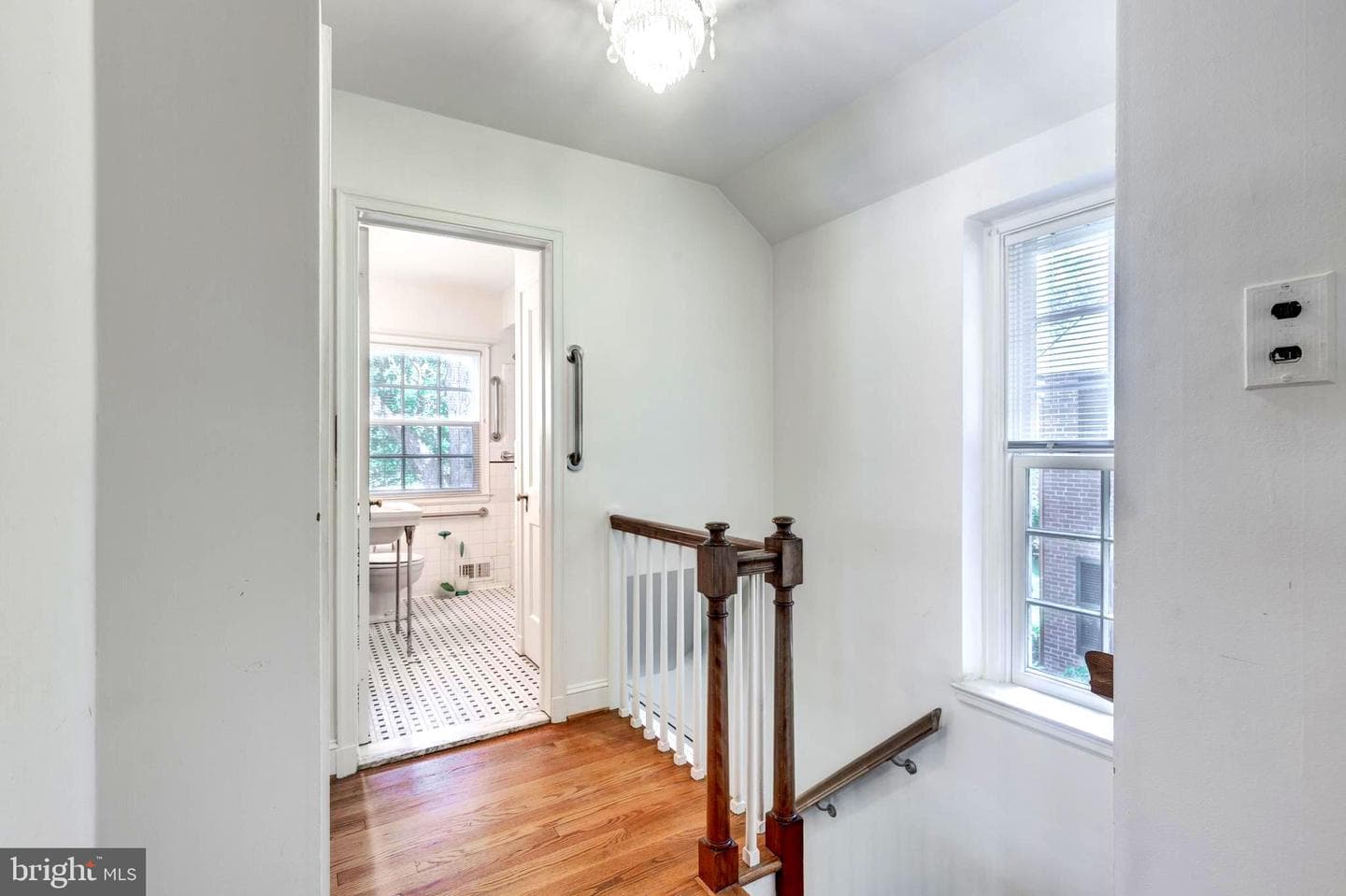 323 Broadmoor Road photo 15