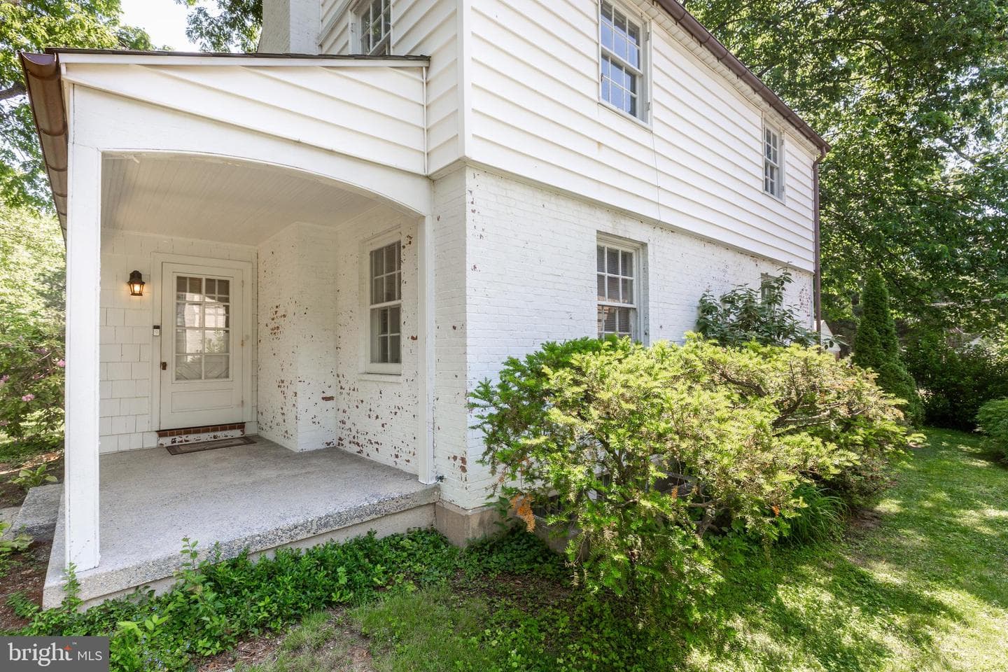 323 Broadmoor Road photo 30
