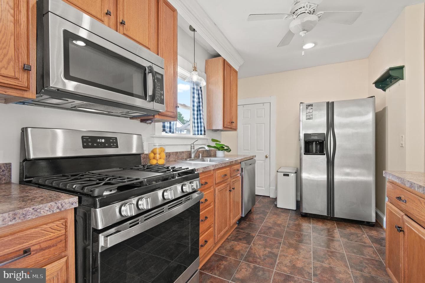 2907 Inglewood Avenue photo 9