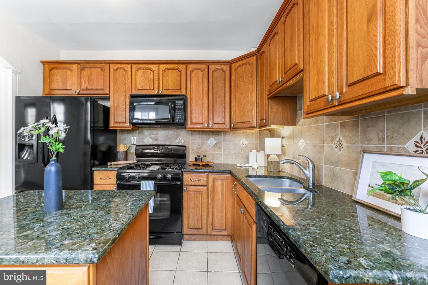 500 S Luzerne Avenue photo 15