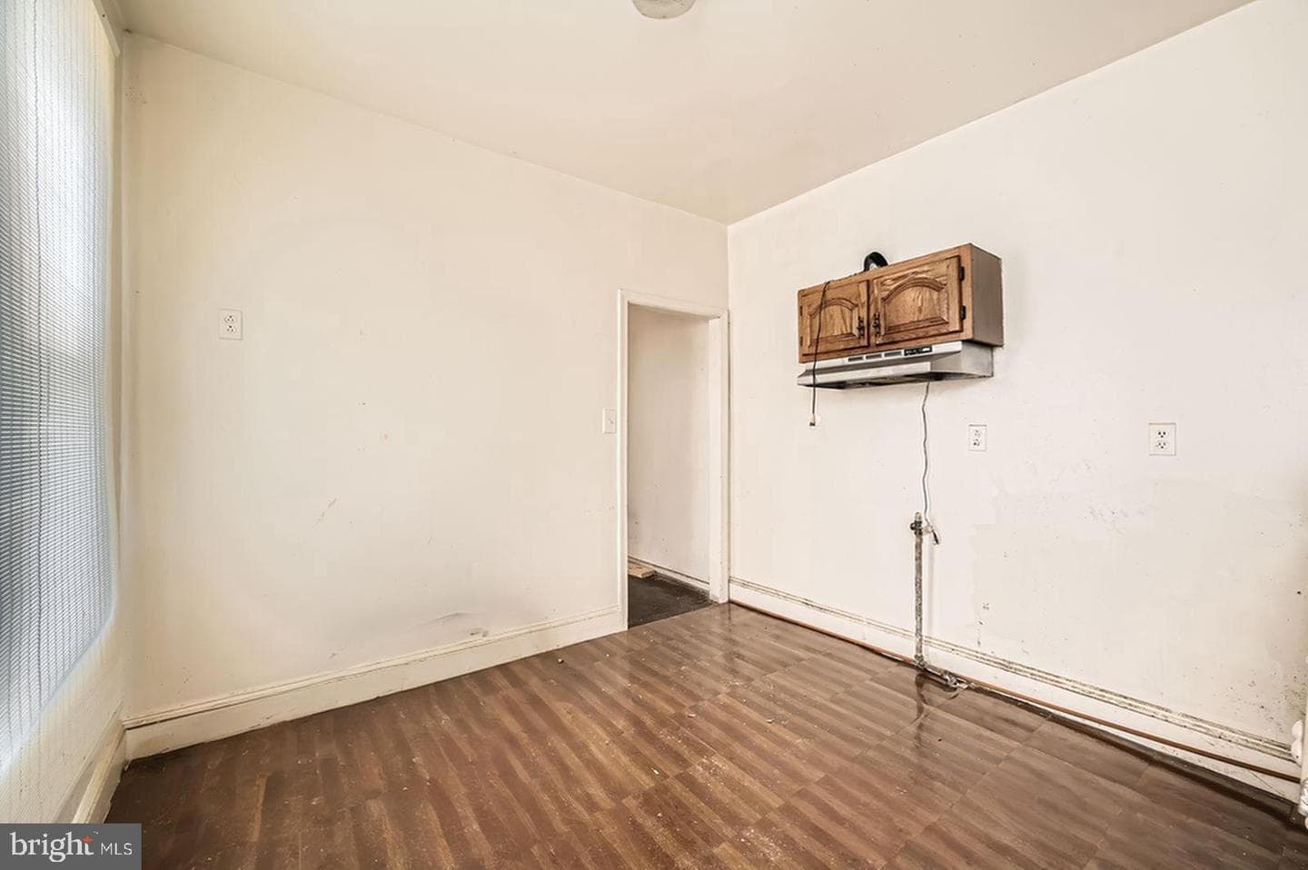 1620 W Franklin Street photo 5