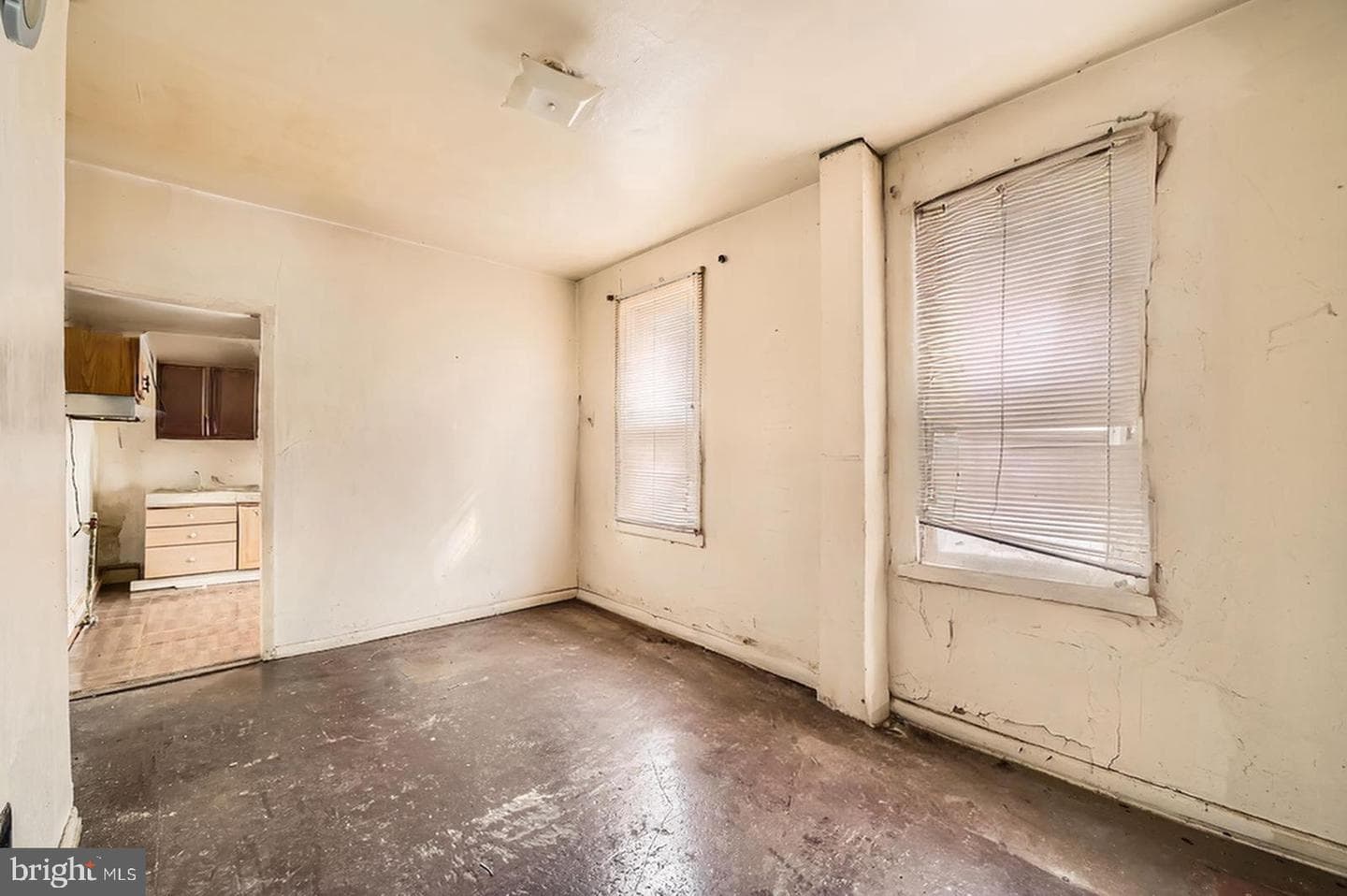 1620 W Franklin Street photo 6