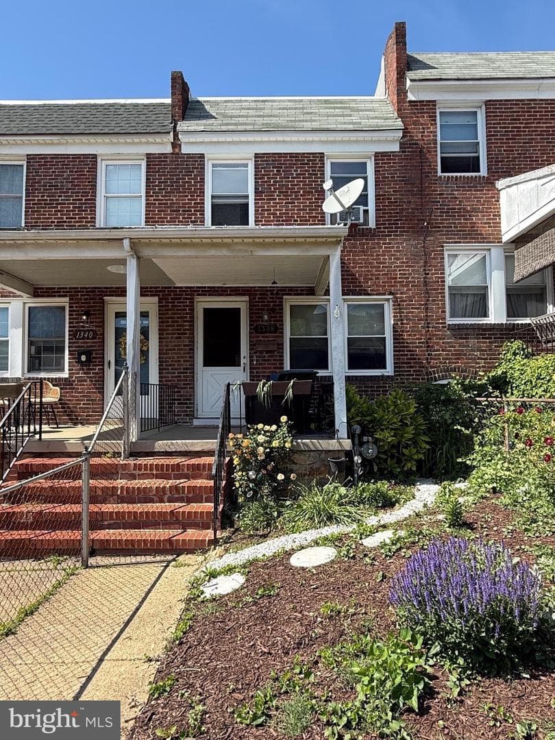 1338 W 37th Street
