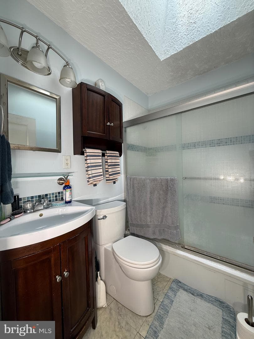 1338 W 37th Street photo 17