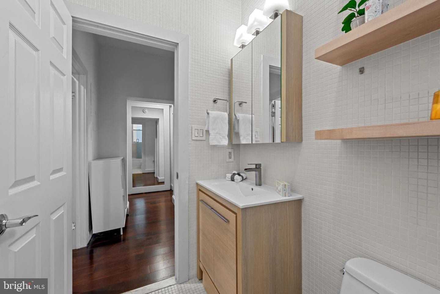12 E Mount Vernon Place #102 photo 19