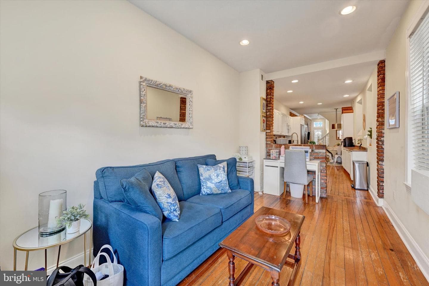 128 W Ostend Street photo 14