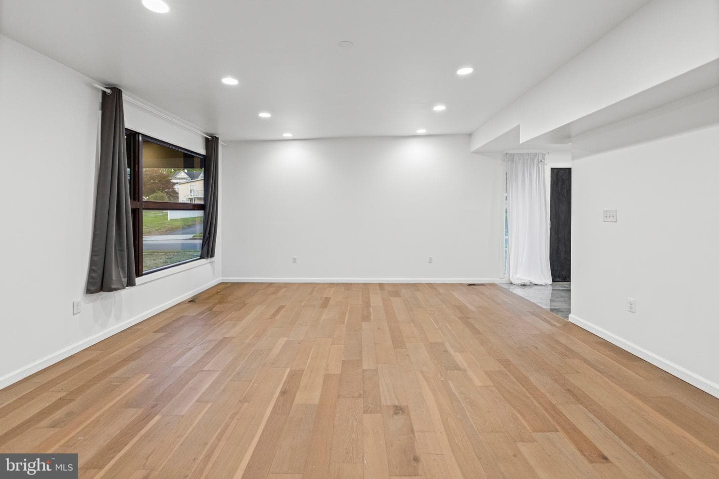 6314 Brook Avenue photo 13