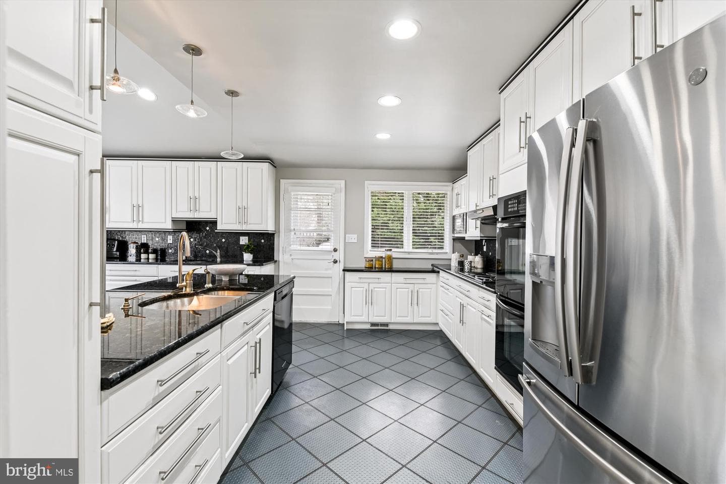 3309 Olympia Avenue photo 22
