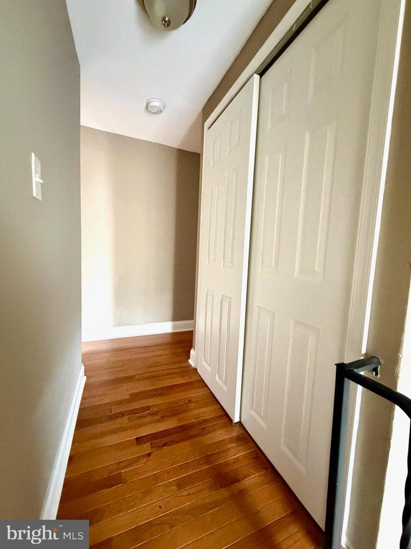 639 S Conkling Street photo 35