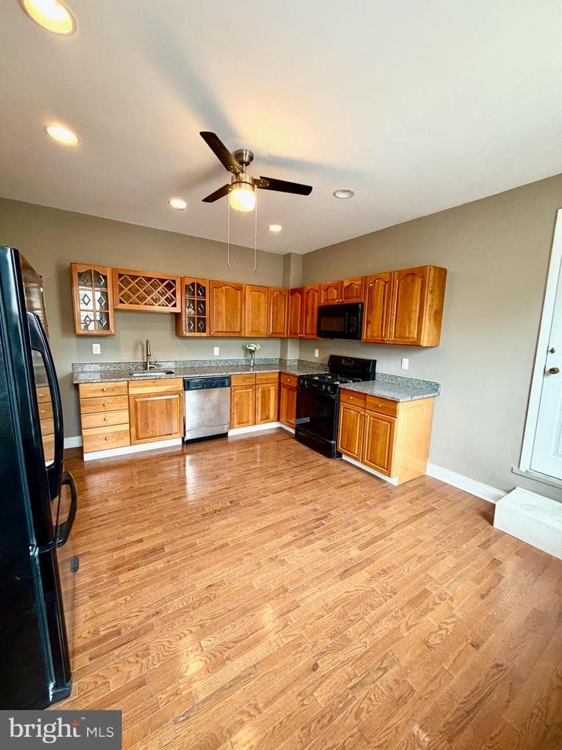 639 S Conkling Street photo 7
