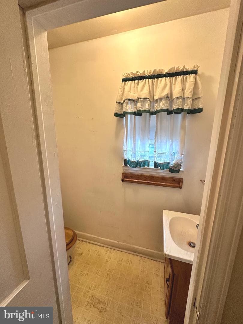 4020 Mortimer Avenue photo 14